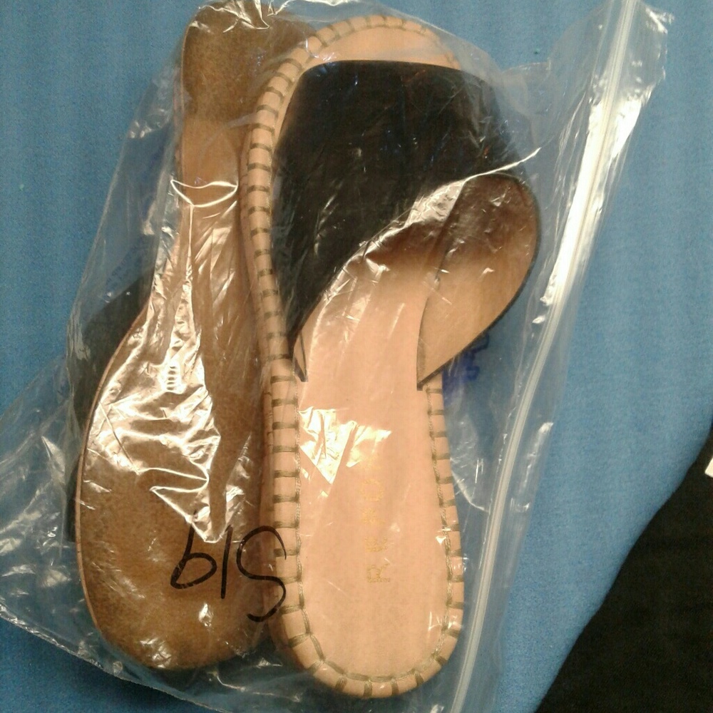 Ladies shoes